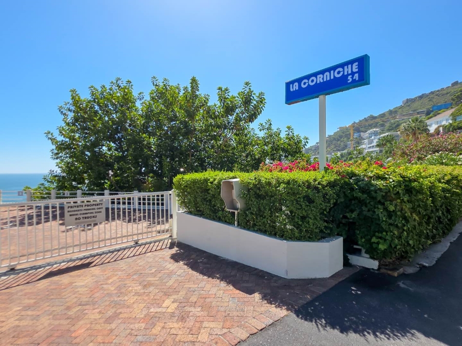 To Let 1 Bedroom Property for Rent in Clifton Western Cape